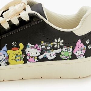 Hello Kitty & Friends Sneakers Size 7 Black/Multi
